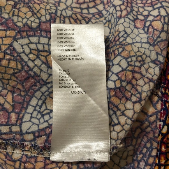 ANTHROPOLOGIE MAEVE Colette Peasant Blouse in Stained Glass Print Size M - Picture 8 of 8